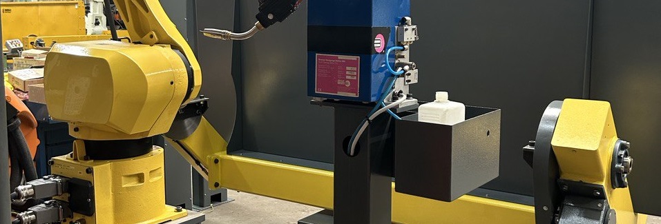 Used Fanuc welding robotic cell